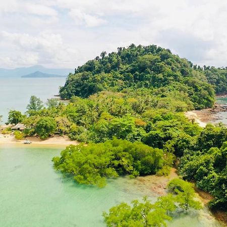 Reggae Island Private Island Hotel Koh Phayam Exterior photo
