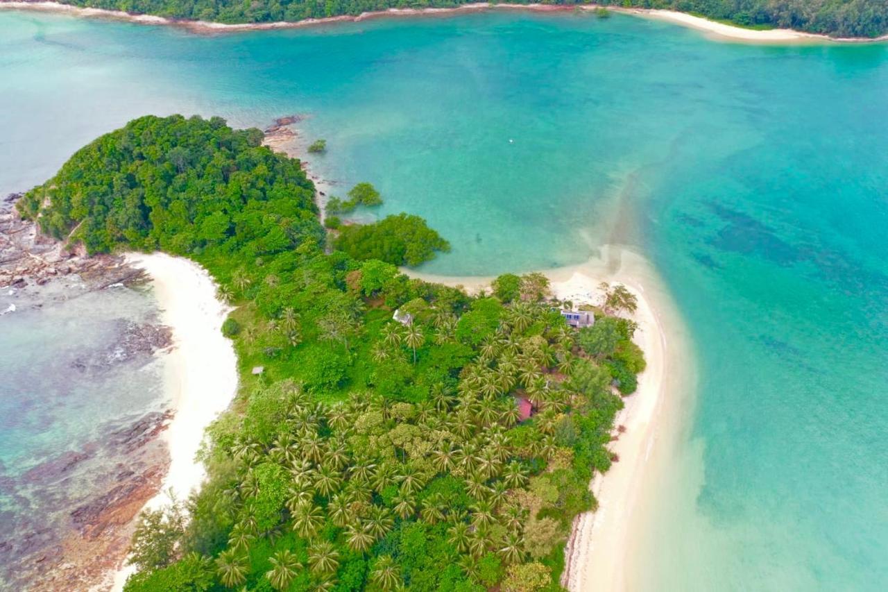 Reggae Island Private Island Hotel Koh Phayam Exterior photo