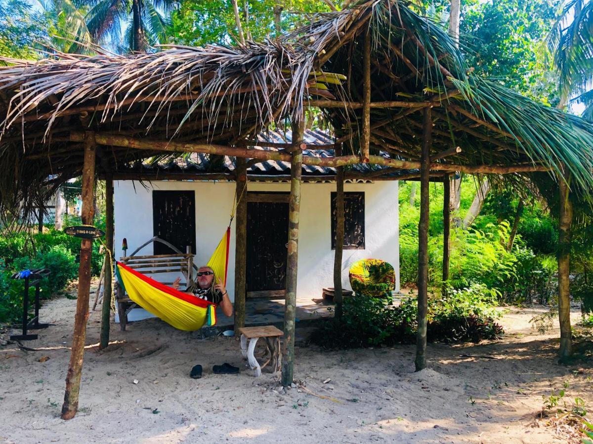 Reggae Island Private Island Hotel Koh Phayam Exterior photo